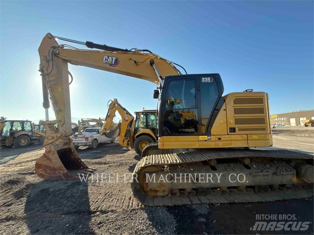 CAT 335 TH حفارات زحافة