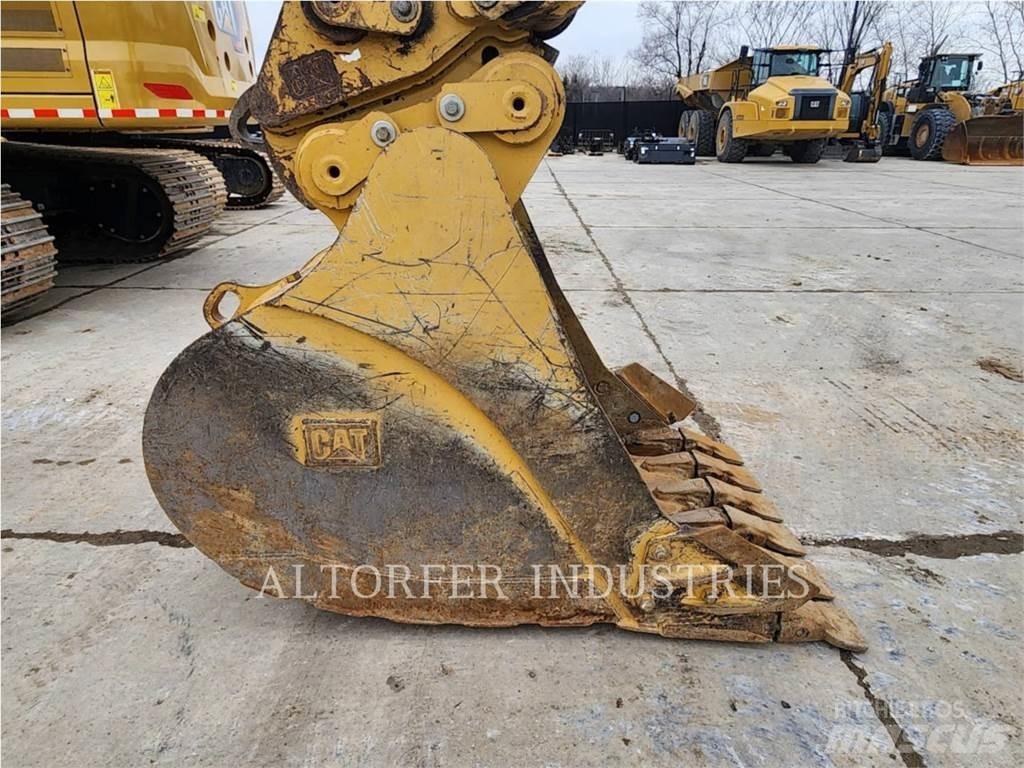 CAT 335F LCR حفارات زحافة