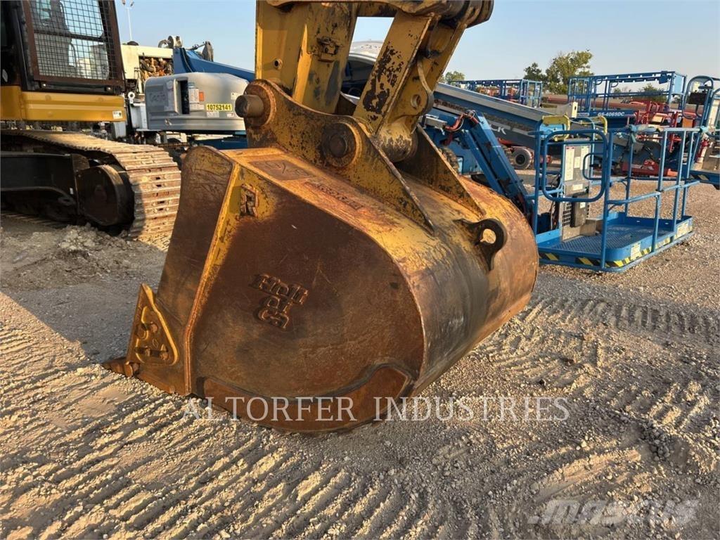 CAT 335F LCR حفارات زحافة