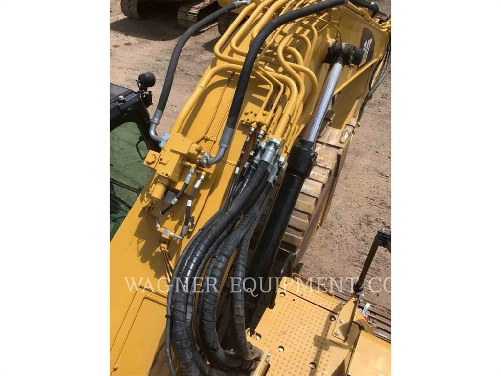 CAT 335FL CR حفارات زحافة