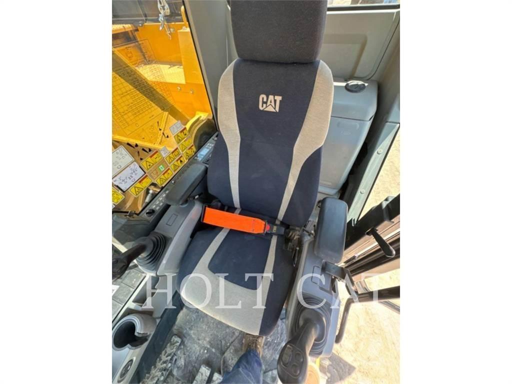 CAT 335FL CR حفارات زحافة