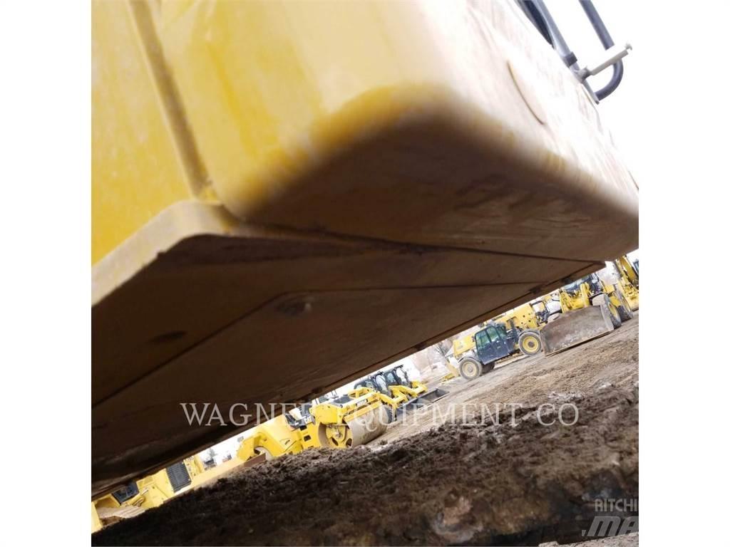 CAT 335FL TB حفارات زحافة