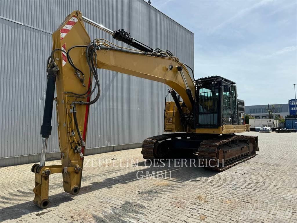 CAT 335FLCR حفارات زحافة