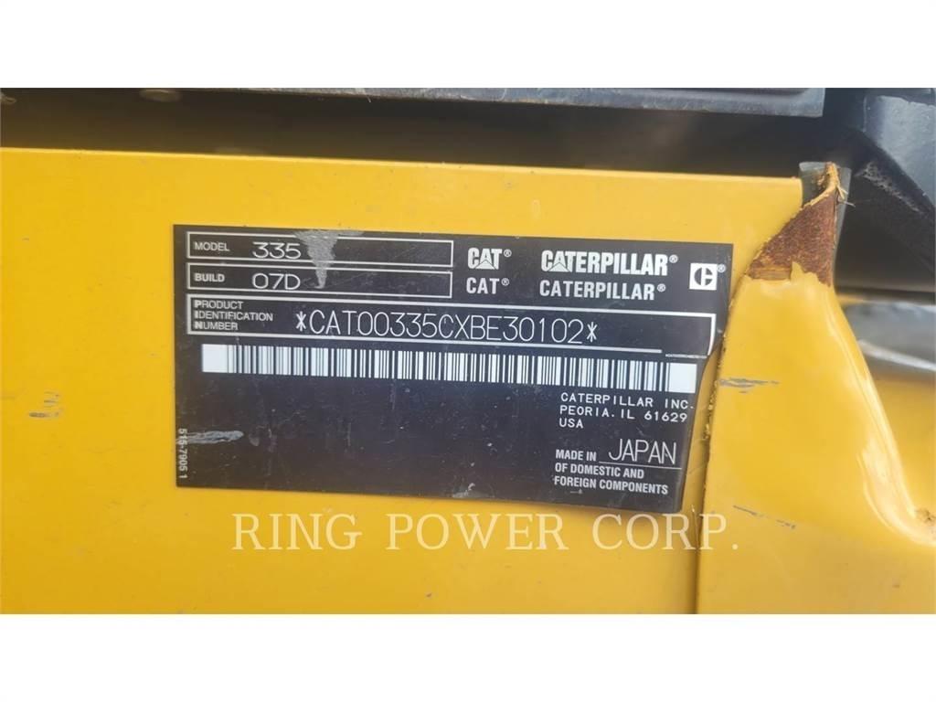 CAT 335QC حفارات زحافة