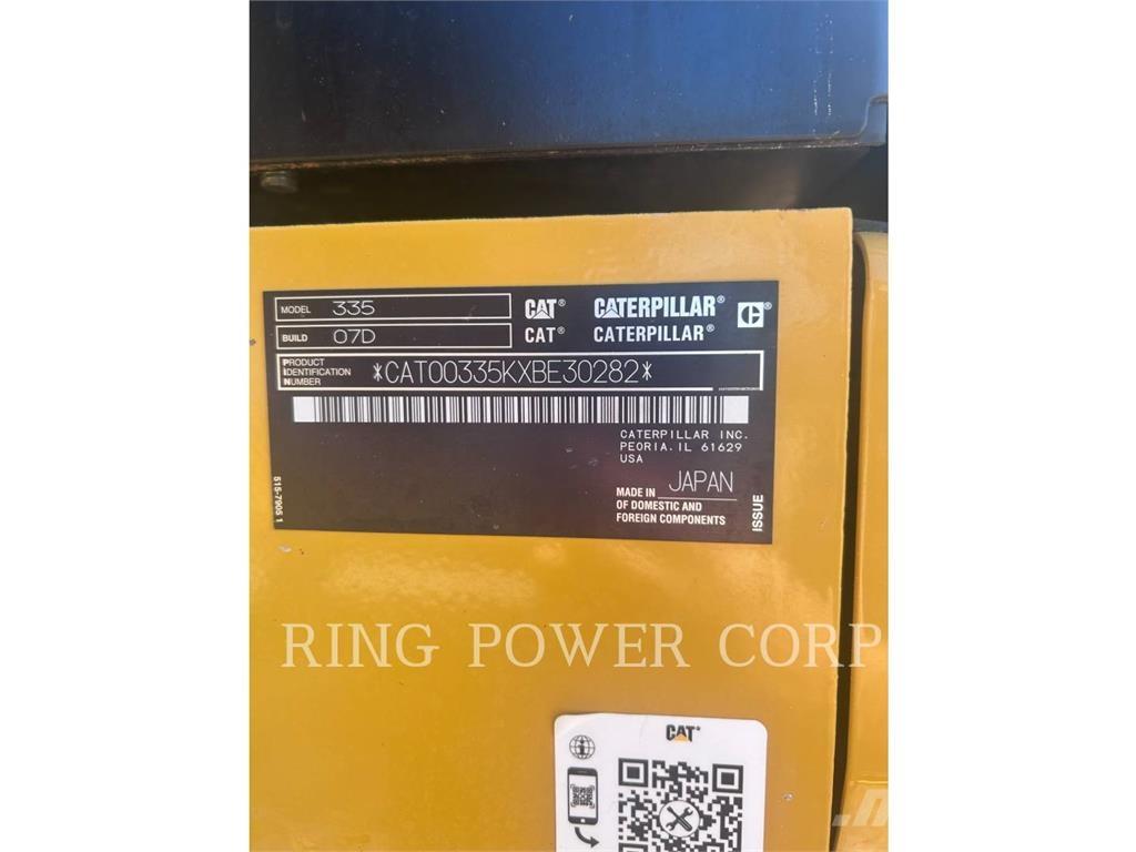 CAT 335QC حفارات زحافة