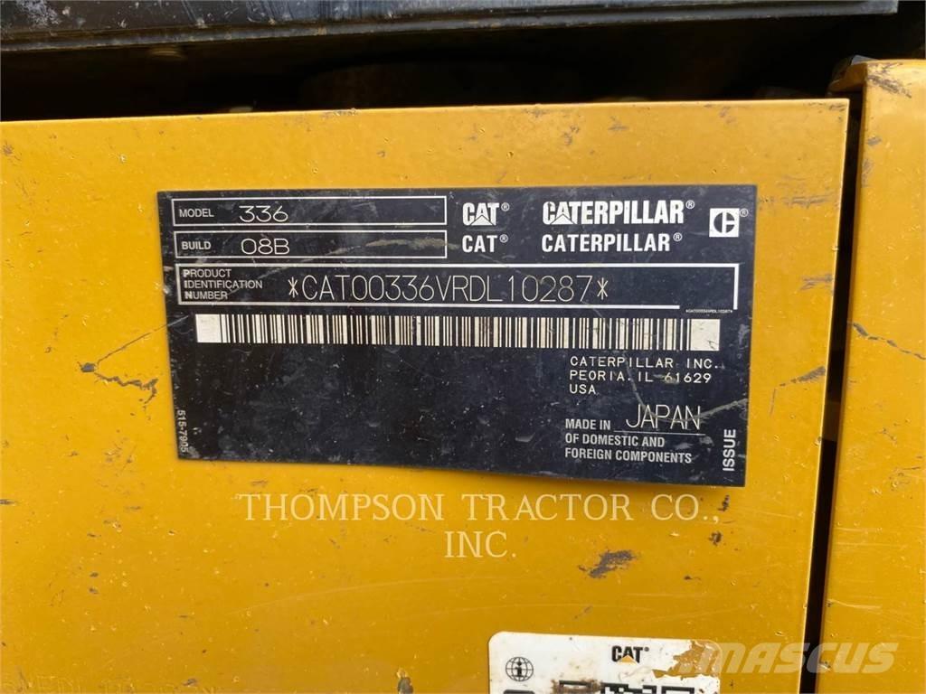 CAT 336 حفارات زحافة