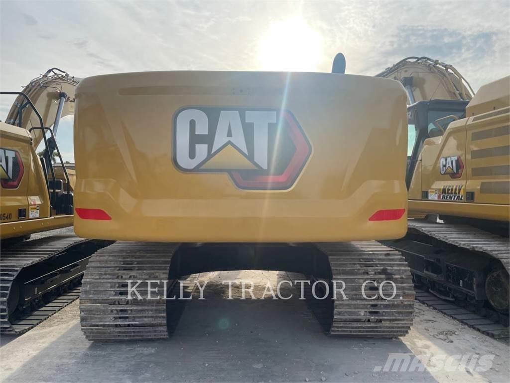 CAT 336 حفارات زحافة