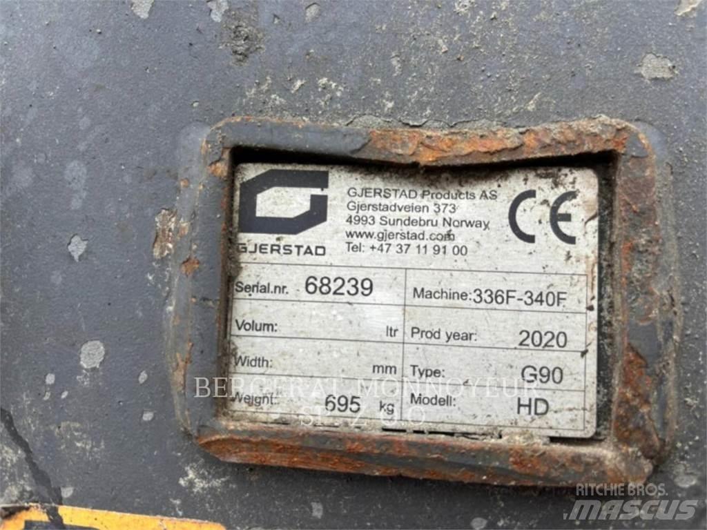 CAT 336 حفارات زحافة