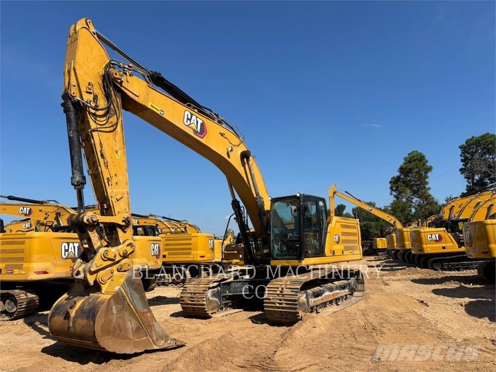 CAT 336 حفارات زحافة