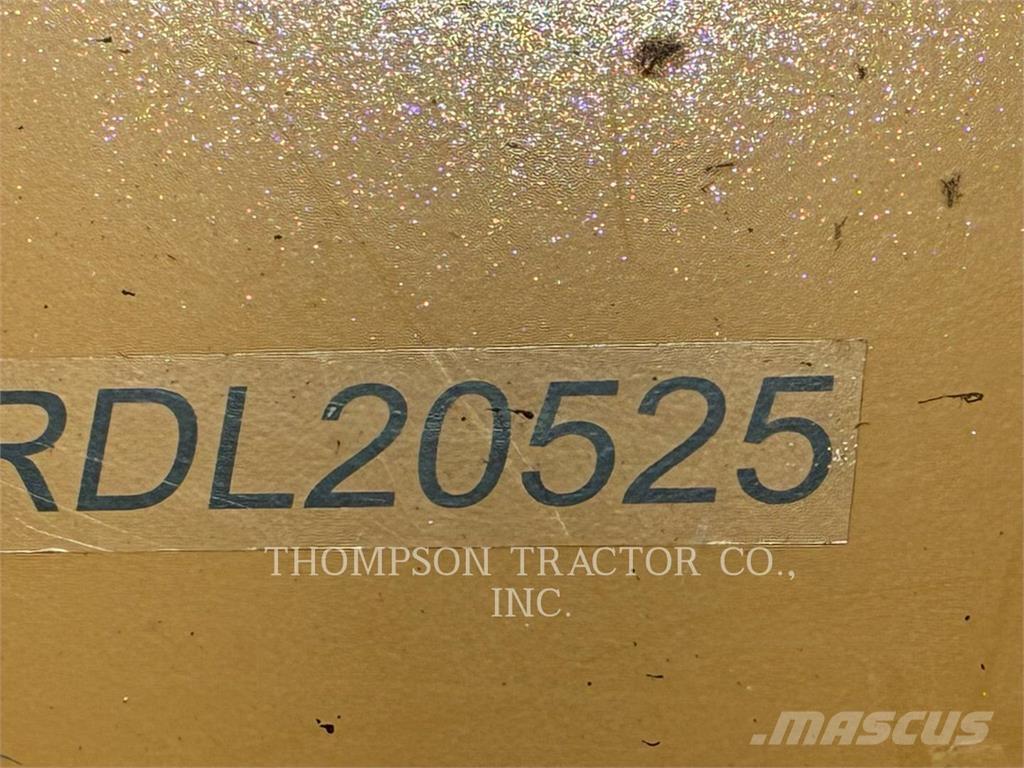 CAT 336 حفارات زحافة