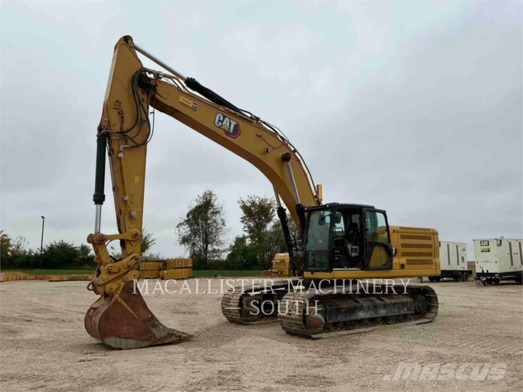 CAT 336 حفارات زحافة