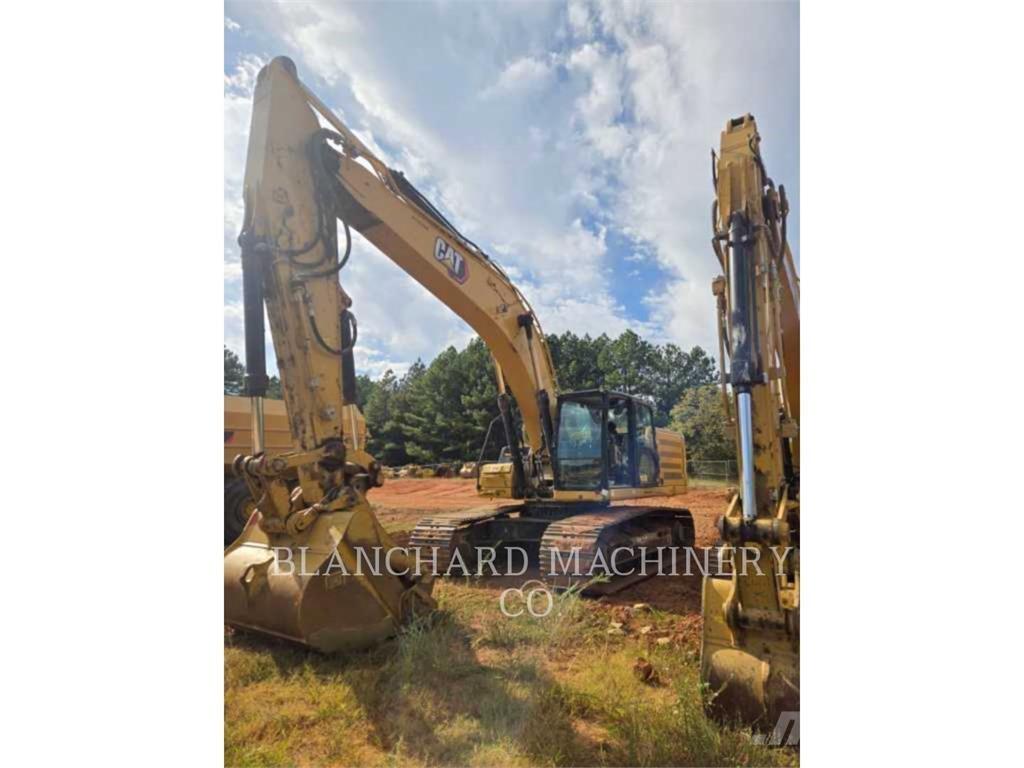 CAT 336 حفارات زحافة