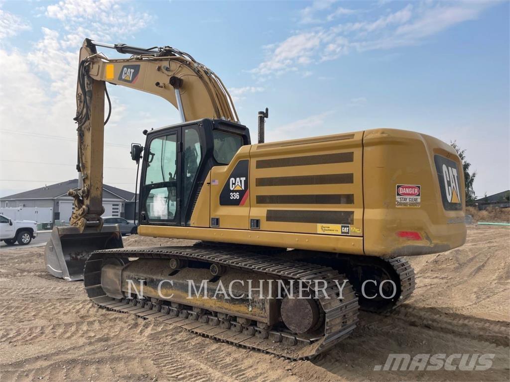 CAT 336 حفارات زحافة