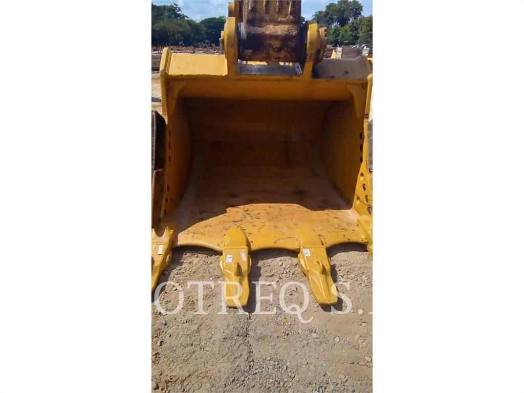 CAT 336-07 حفارات زحافة