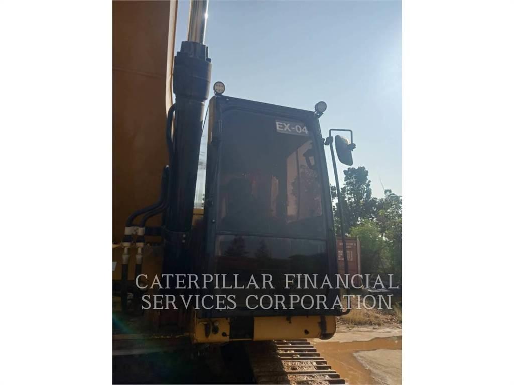 CAT 336-07 حفارات زحافة