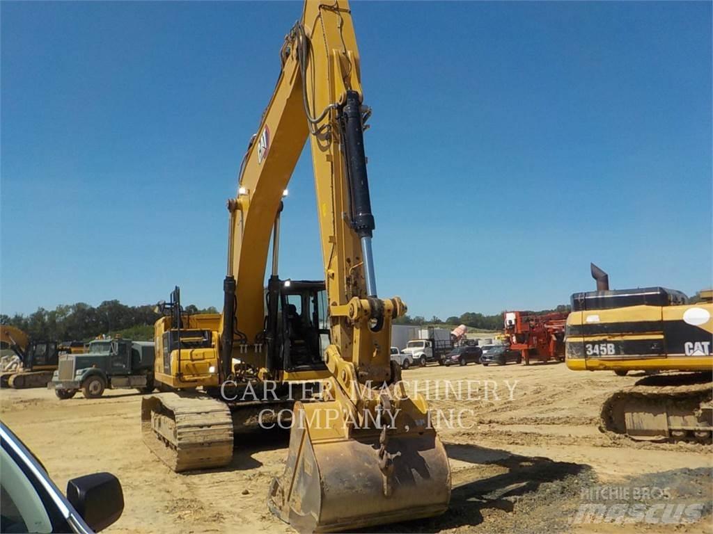 CAT 336-07 حفارات زحافة