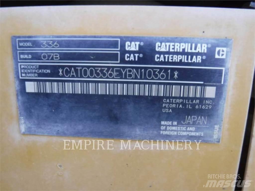 CAT 336-07 حفارات زحافة
