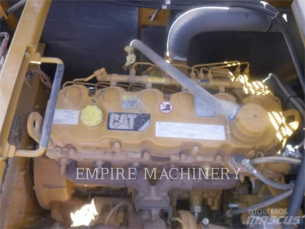CAT 336-07 حفارات زحافة