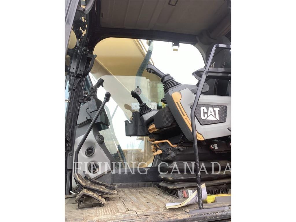 CAT 336-07 حفارات زحافة