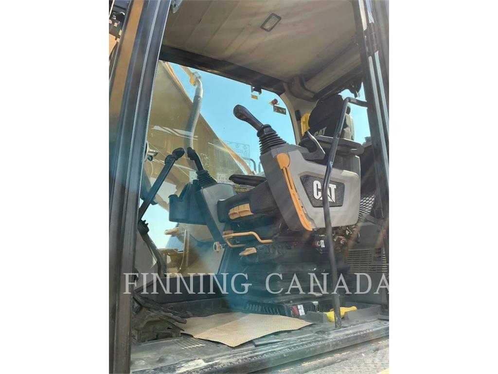 CAT 336-07 حفارات زحافة