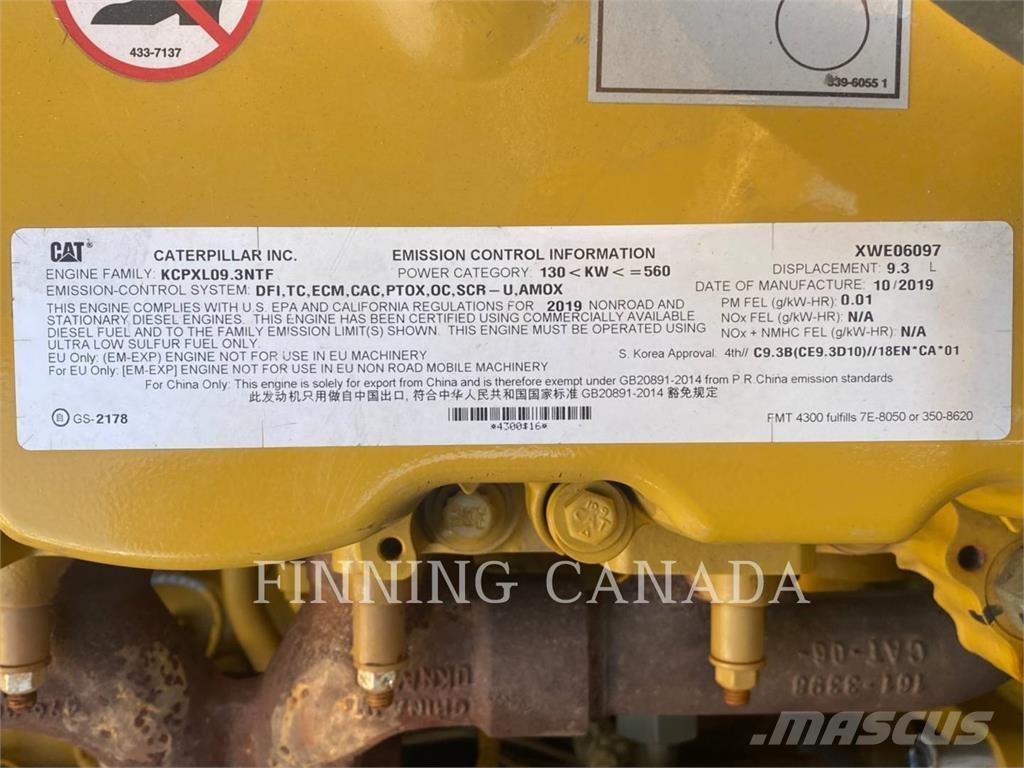 CAT 336-07 حفارات زحافة