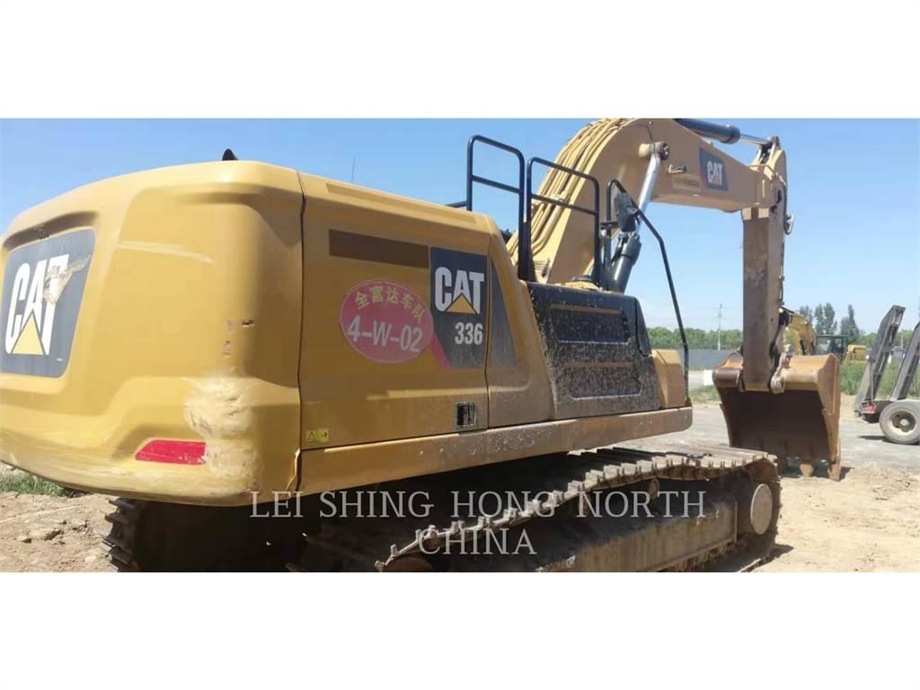 CAT 336-07 حفارات زحافة