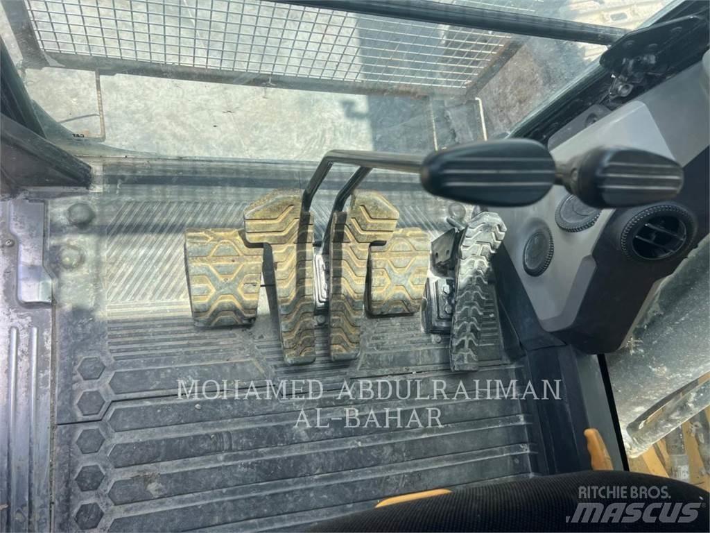 CAT 336-07GC حفارات زحافة