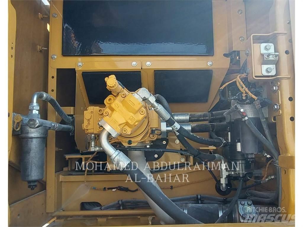 CAT 336-07GC حفارات زحافة