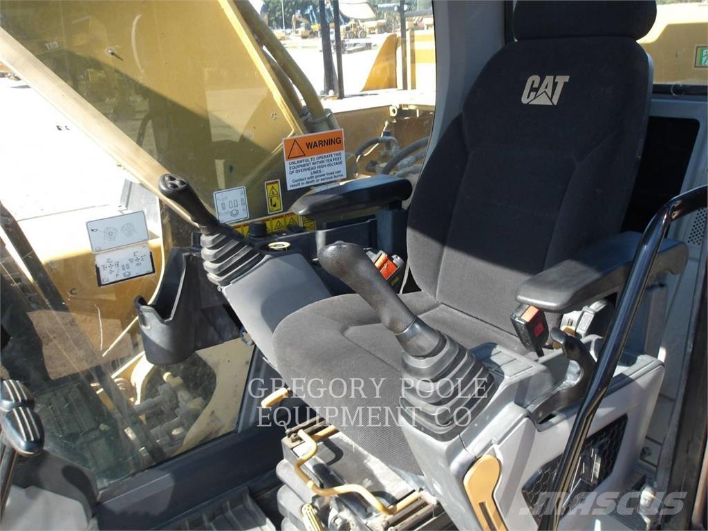 CAT 336-07GC حفارات زحافة