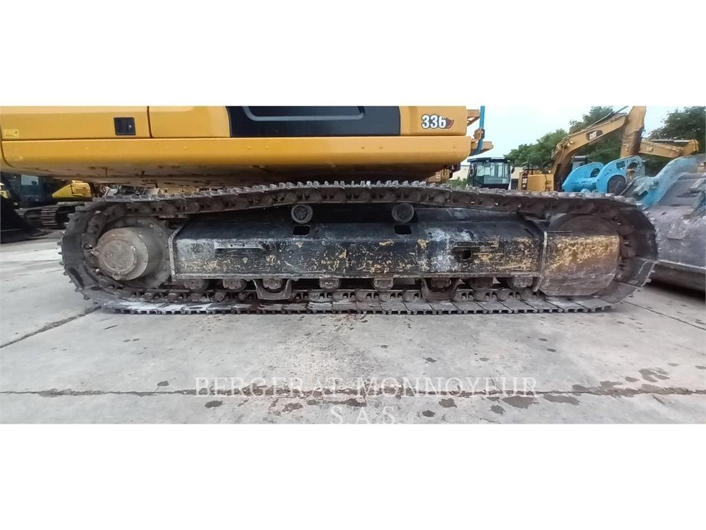 CAT 336-08 حفارات زحافة