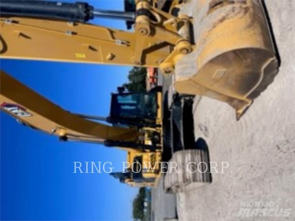 CAT 336-08 حفارات زحافة