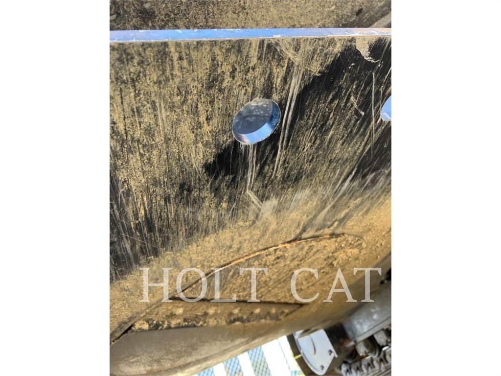 CAT 336 10 حفارات زحافة