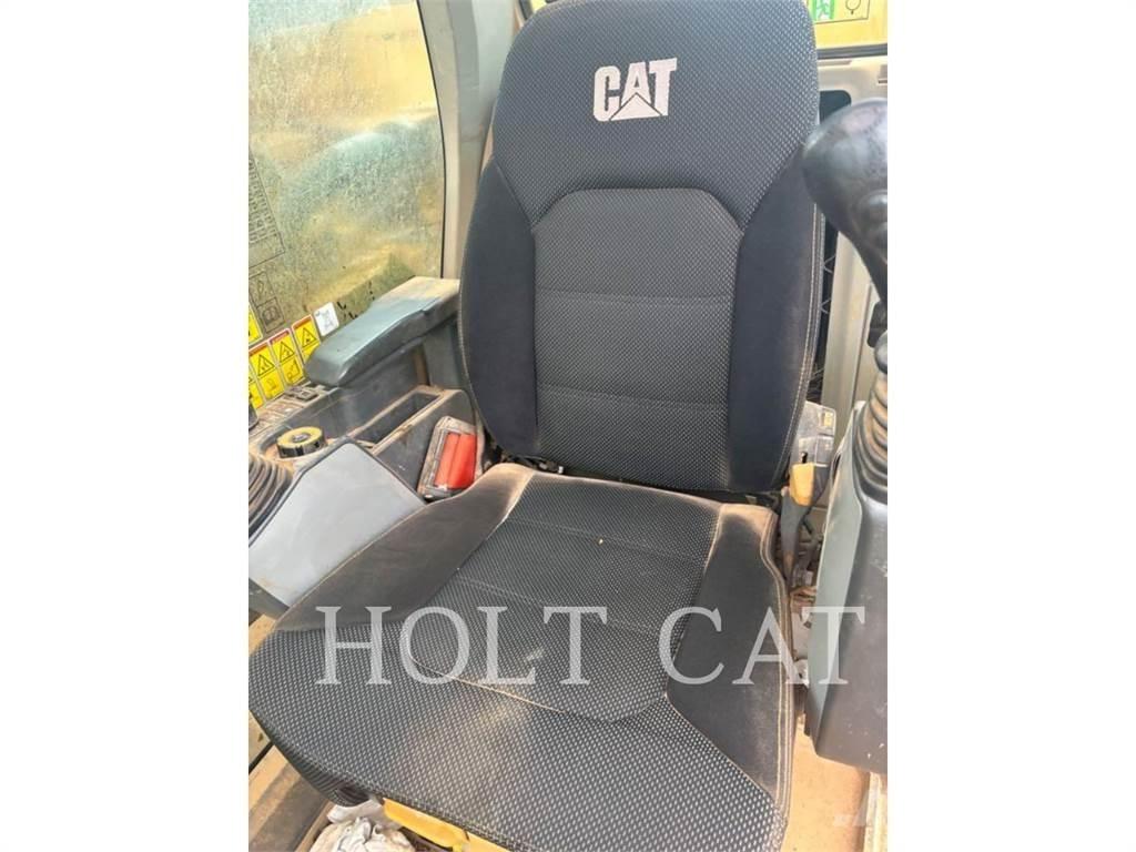 CAT 336 10 TC حفارات زحافة