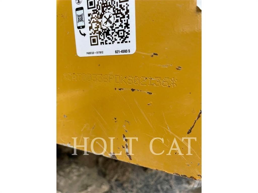 CAT 336 10 TC حفارات زحافة