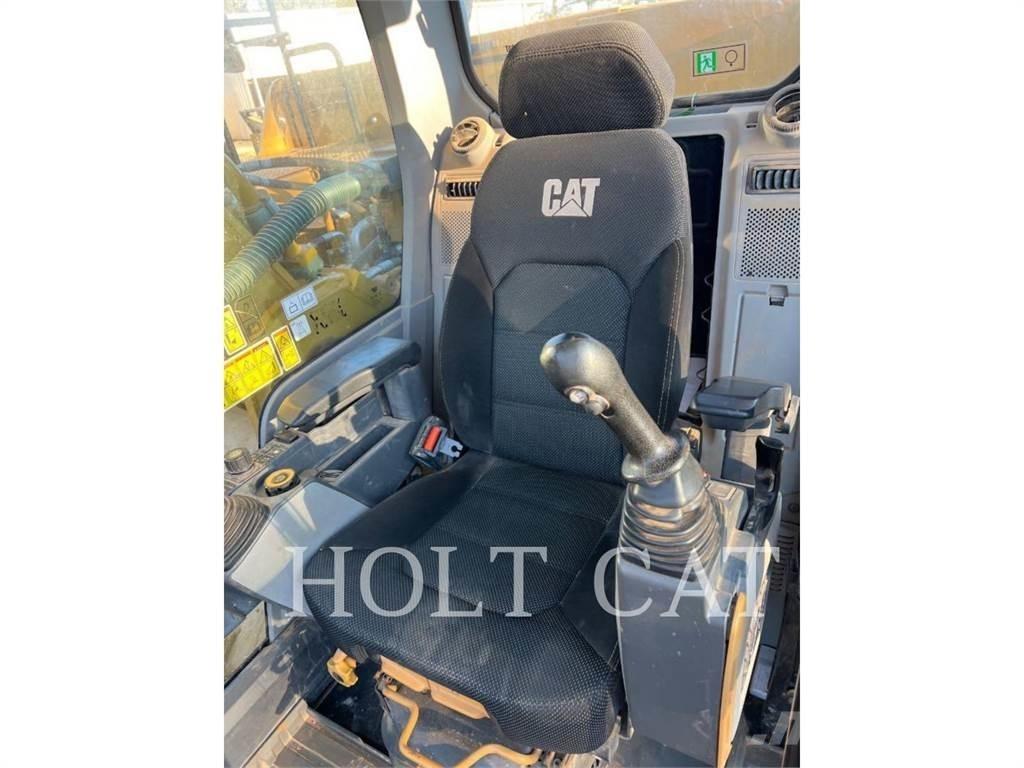 CAT 336 12 TC حفارات زحافة