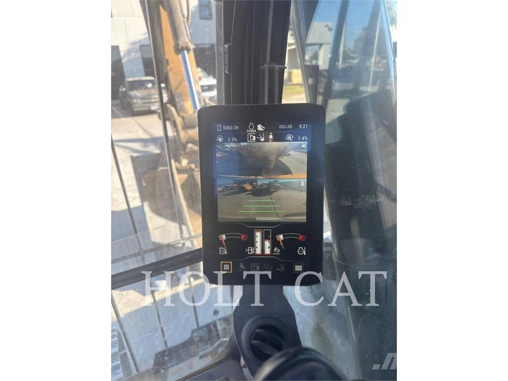 CAT 336 12 TC حفارات زحافة
