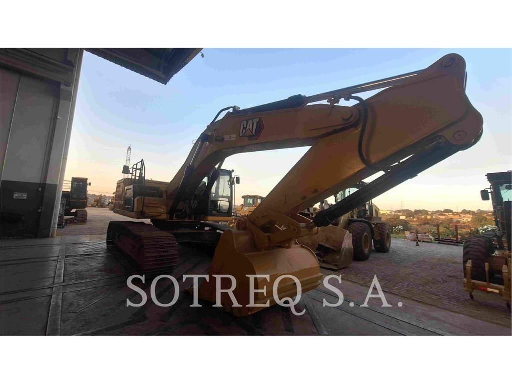 CAT 33607 حفارات زحافة