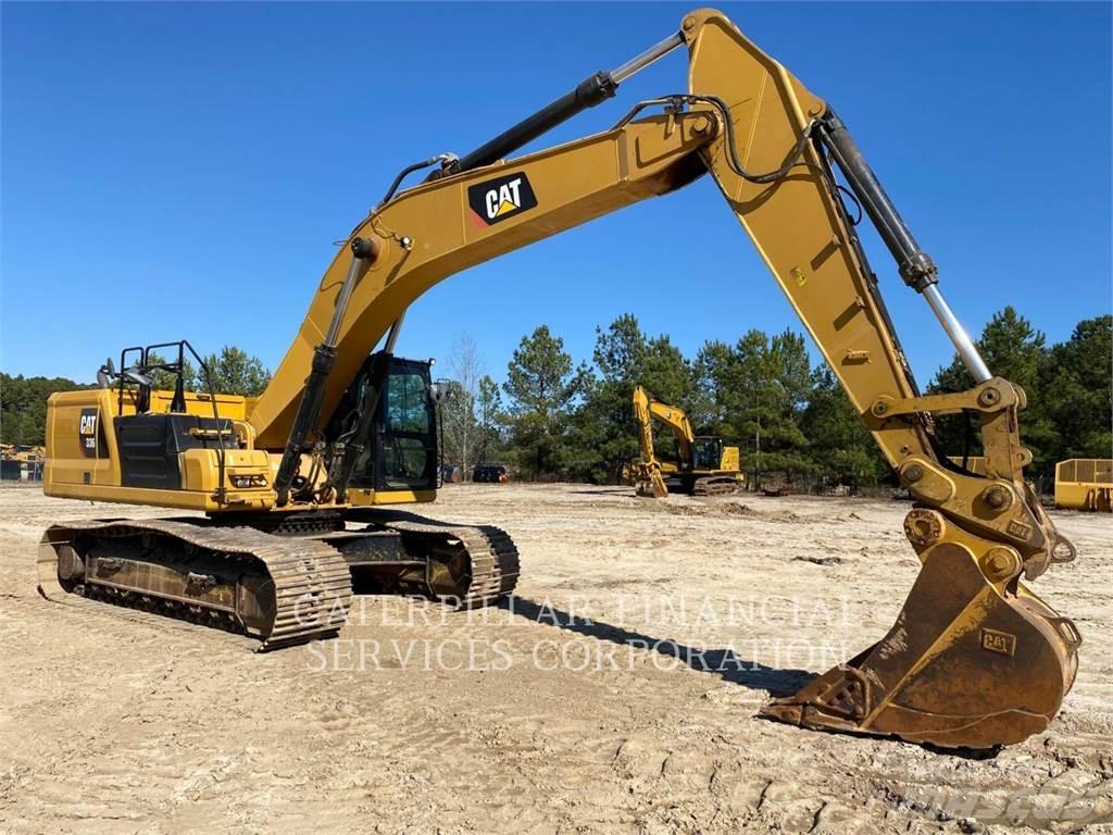 CAT 33607 حفارات زحافة