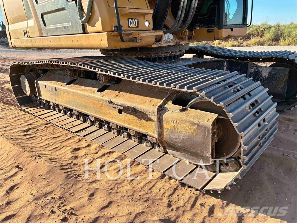 CAT 33607 حفارات زحافة