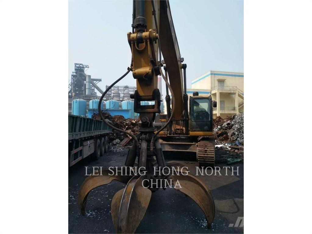 CAT 336D2 حفارات زحافة