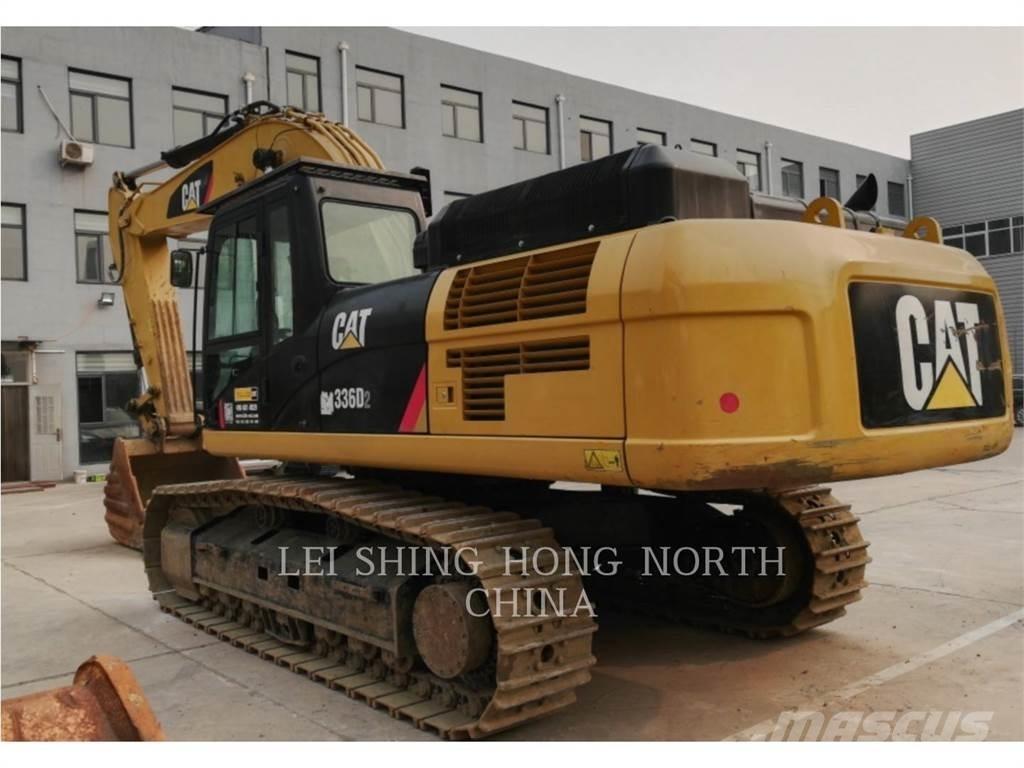 CAT 336D2 حفارات زحافة
