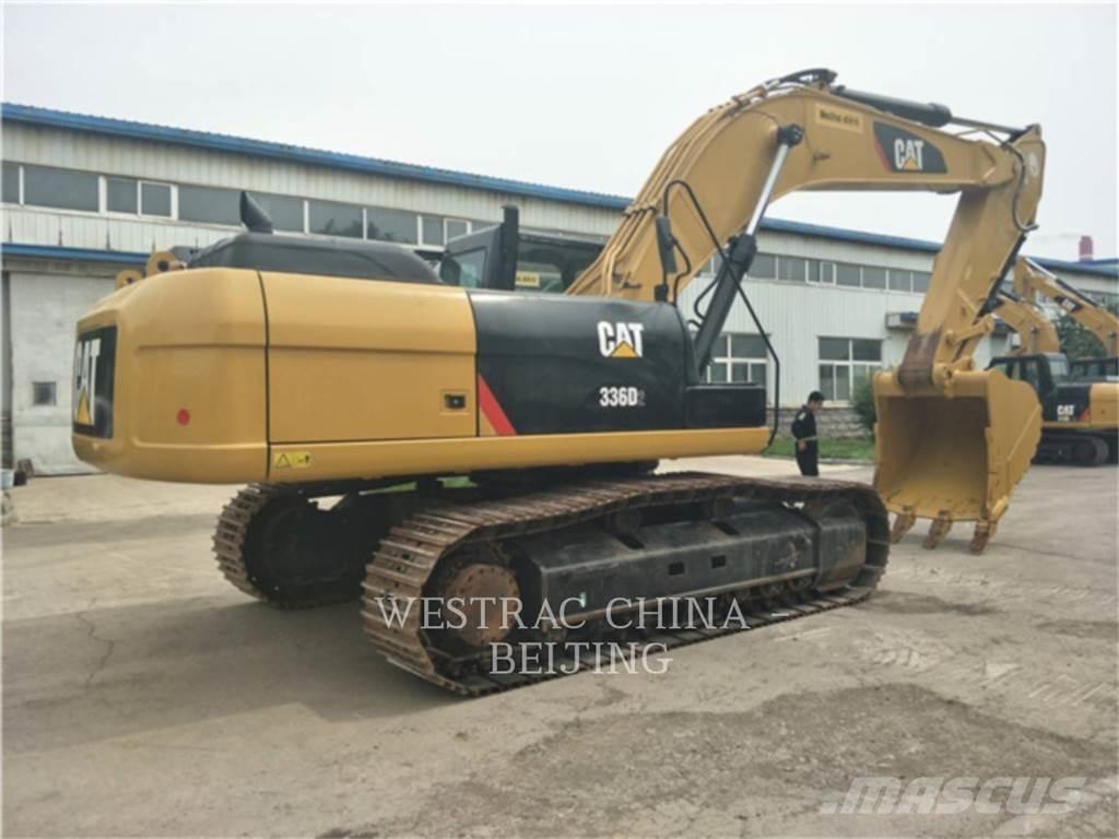 CAT 336D2 حفارات زحافة