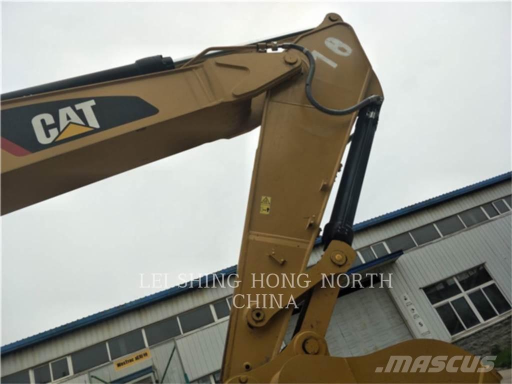 CAT 336D2 حفارات زحافة