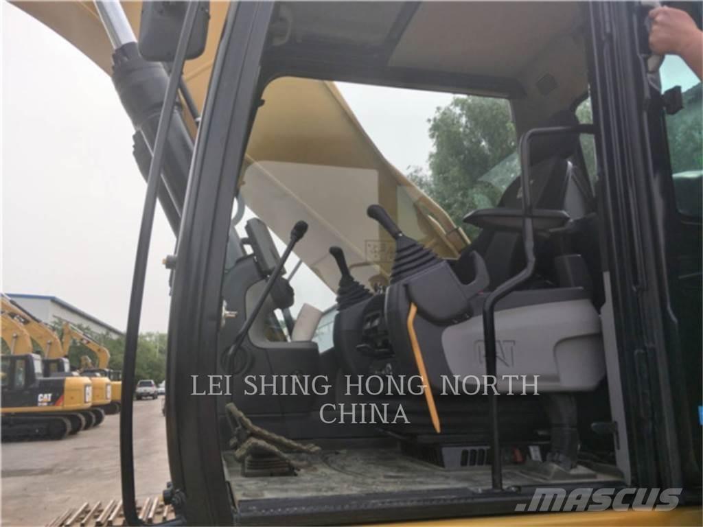 CAT 336D2 حفارات زحافة