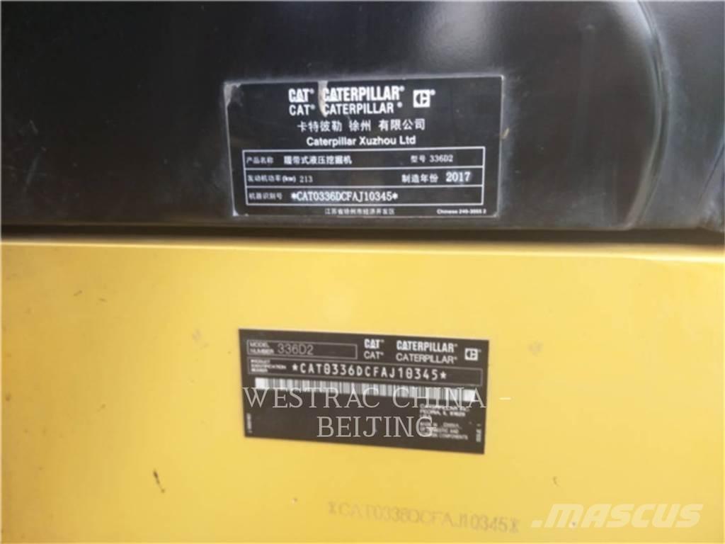 CAT 336D2 حفارات زحافة