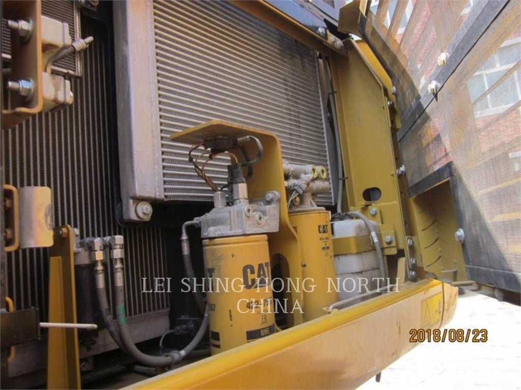 CAT 336D2 حفارات زحافة