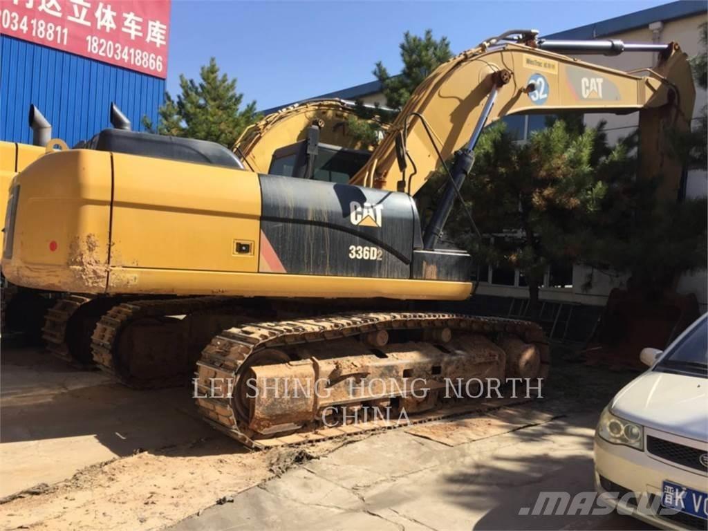 CAT 336D2 حفارات زحافة