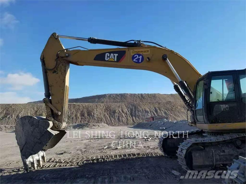 CAT 336D2 حفارات زحافة