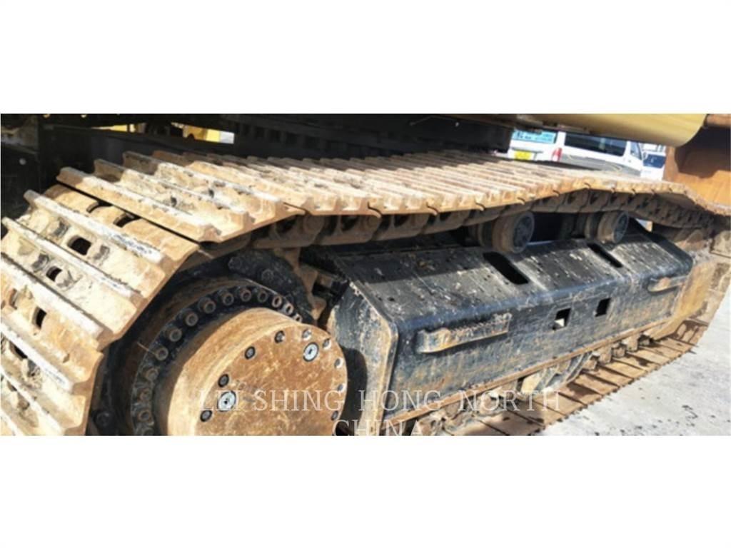 CAT 336D2 حفارات زحافة