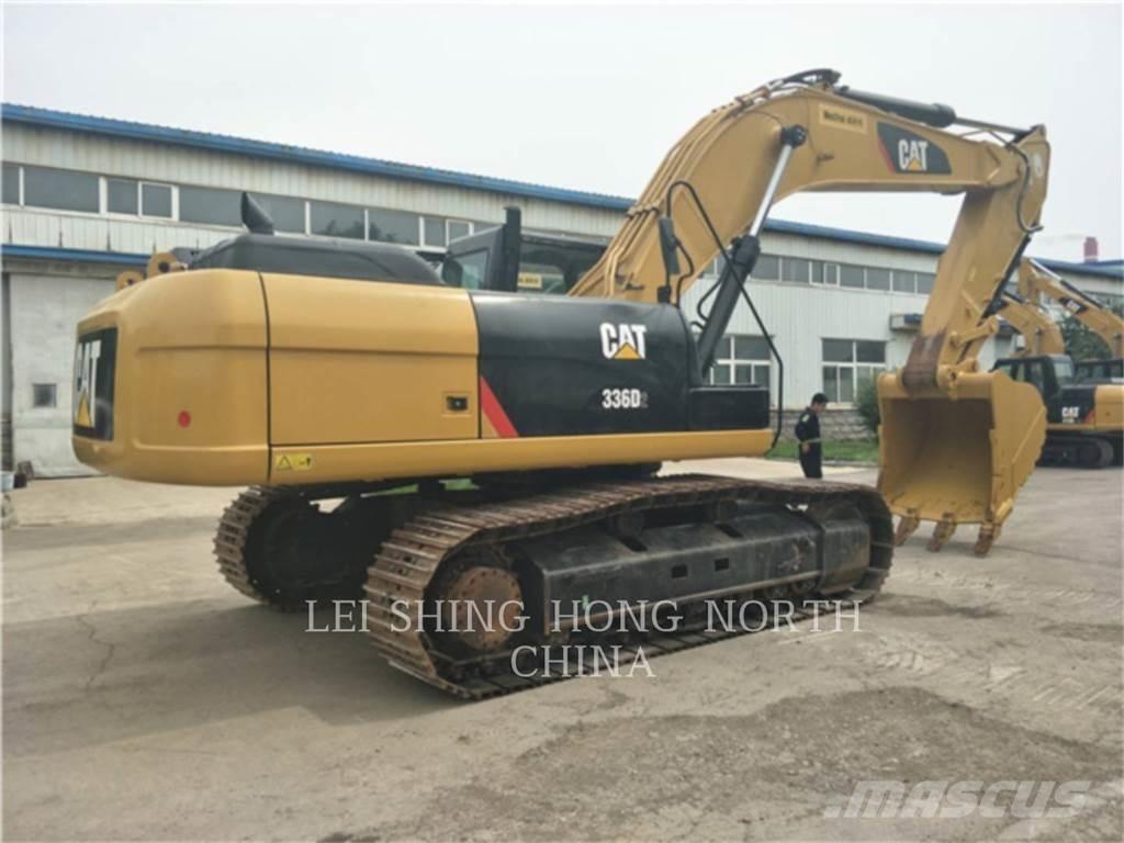 CAT 336D2 حفارات زحافة